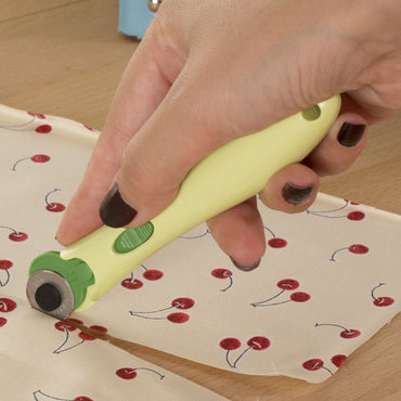 Clover 18 mm Patchwork Makası - 7503