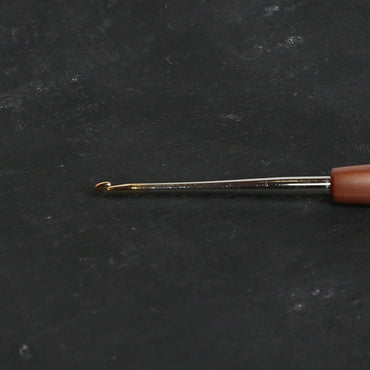 Tulip No:6 1,40 mm Kahverengi Plastik Saplı Dantel Tığ - T-9G