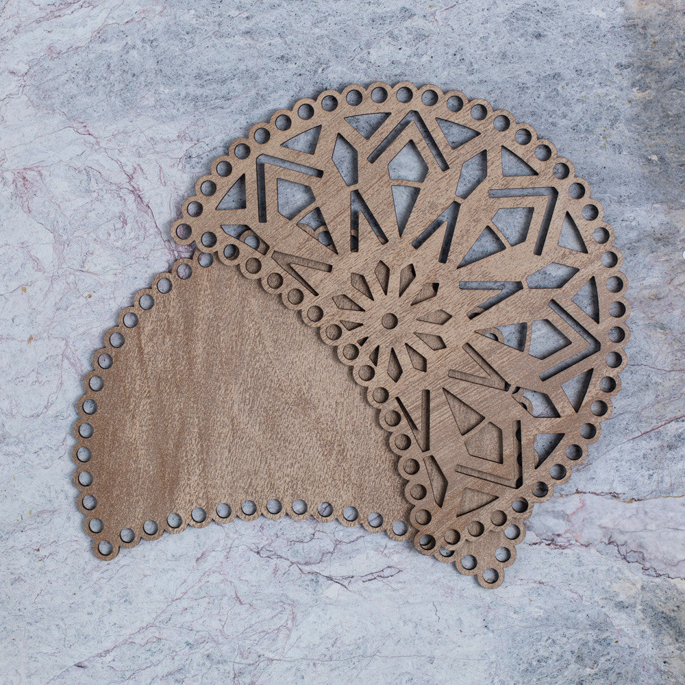 Loren Ahşap Oymalı Desenli Makoron Çanta Yanı Plakası