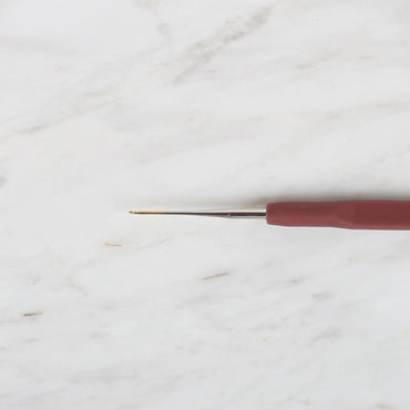 Yabalı Altın Uçlu Elastik Saplı Bordo Dantel Tığ No. 22 0.50mm