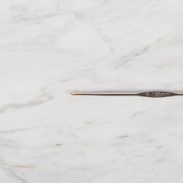 Yabalı Altın Uçlu Metal Saplı Dantel Tığ NO:4 1.60mm