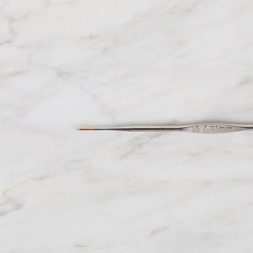 Yabalı Altın Uçlu Metal Saplı Dantel Tığ NO:18 0.70mm