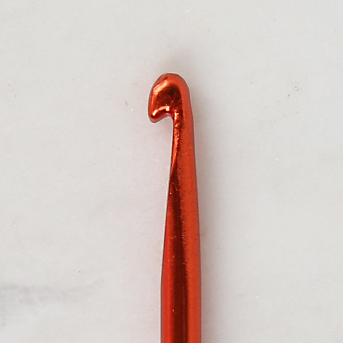 Loren Crafts 4,5 mm 35 cm Kırmızı Renkli Metal Gagalı Örgü Tığ - LRN327