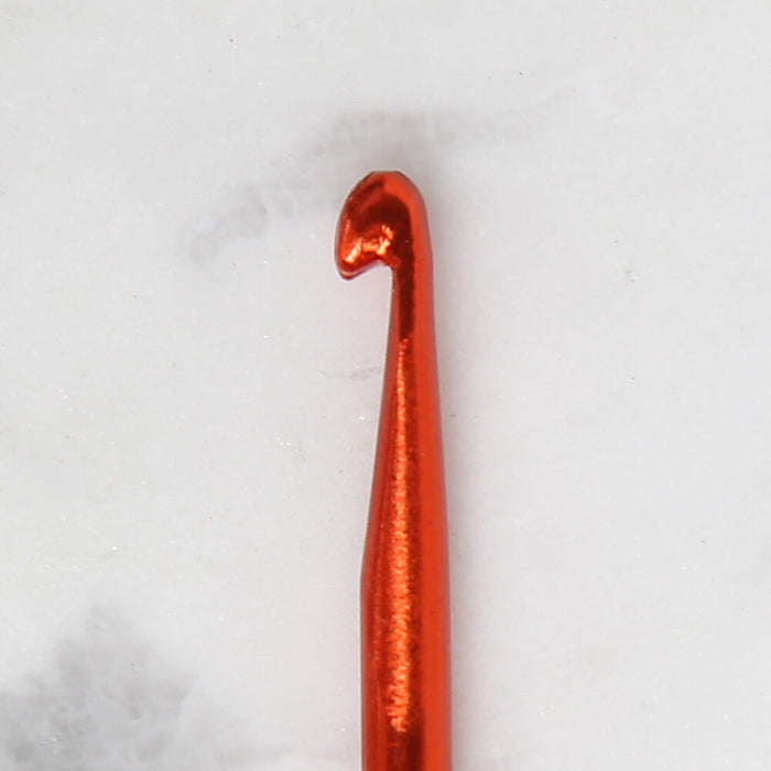 Loren Crafts 3,5 mm 25 cm Kırmızı Metal Gagalı Örgü Tığ - LRN325