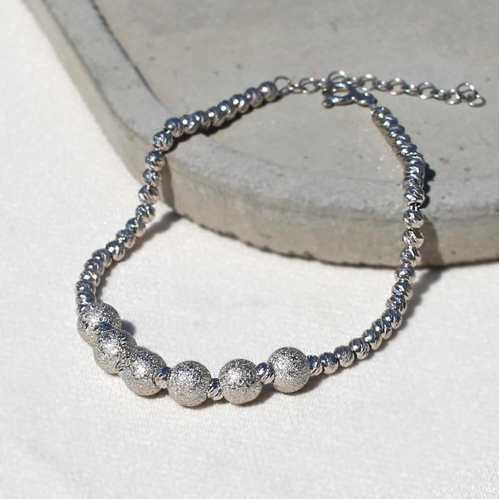 Clotho 925 Ayar Gümüş, Dorika, Simli Top Gümüş Renk Bileklik