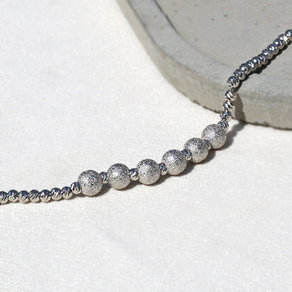 Clotho 925 Ayar Gümüş, Dorika, Simli Top Gümüş Renk Bileklik