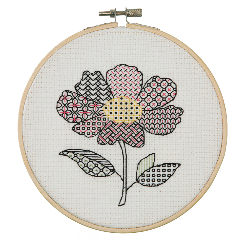 Anchor Modern Blackwork Kit ­ Anemone - ABW0005