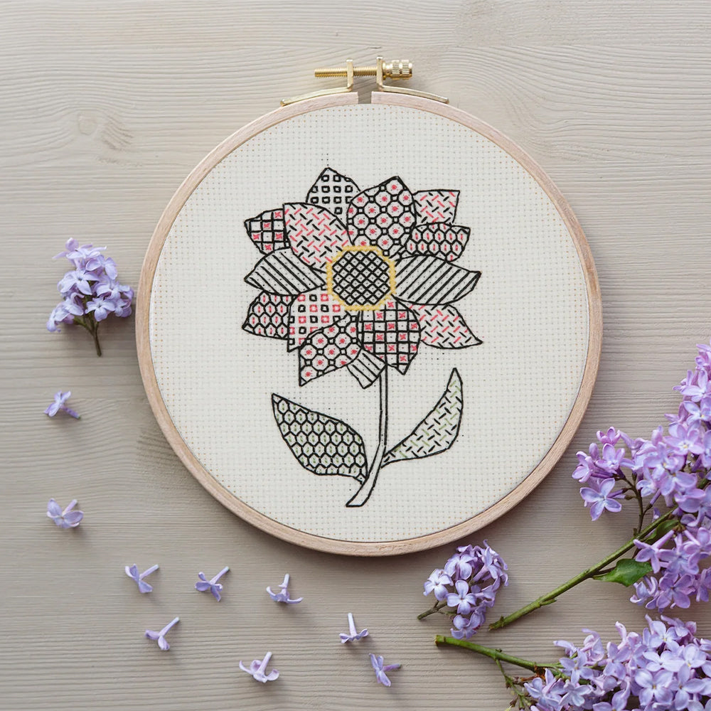 Anchor Modern Blackwork Kit ­ Dahlia - ABW0006