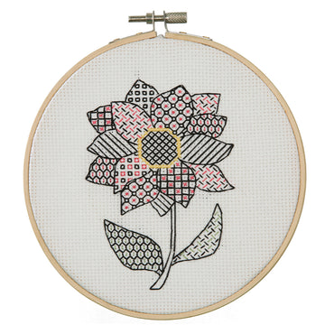 Anchor Modern Blackwork Kit ­ Dahlia - ABW0006